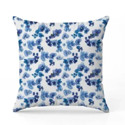 Aquarelle petites fleurs de printemps bleu - Fond blanc