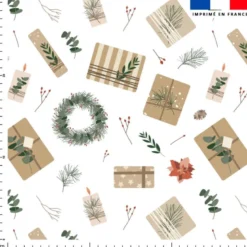 Cadeau papier kraft et fleur de Noel - Fond blanc