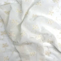 Coupon de 3m mousseline ivoire brodée fleurs