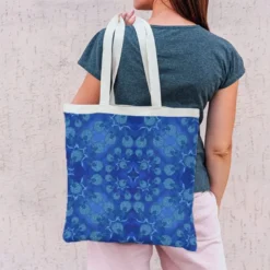 Coupon 45x45 cm motif fleurs abstraites bleues - Création Lita Blanc