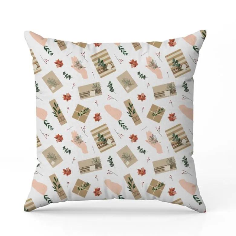 Eucalyptus et cadeau de Noel en papier kraft - Fond blanc