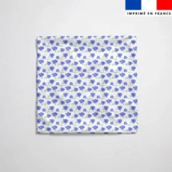 Fleur de pensée bleue - Fond blanc