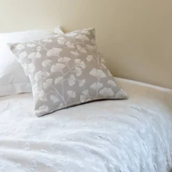 Jacquard piqué de coton lin motif ginkgo blanc