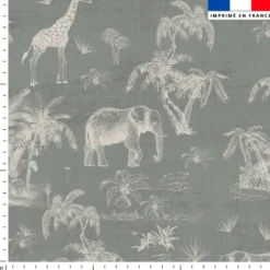 Éléphant et girafe blanc cassé dans la savane - Fond noir