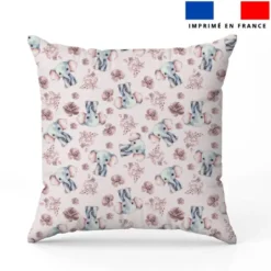 Éléphant et rose aquarelle vieux rose - Fond rose pâle