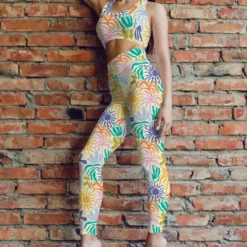 Lycra motif soleil et feuille tropicale multicolore