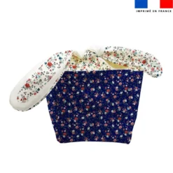 Panier blanc et bleu motif petites fleurs champêtres rouges