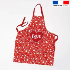 Patron imprimé pour tablier rouge motif coeurs en folie - Création Lucie OBATON