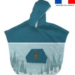 Patron imprimé sur tissu éponge pour poncho de bain motif forêt blanche