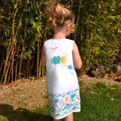 Patron robe enfant motif dessin de la mer