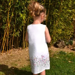 Patron robe enfant motif fleur des champs rose
