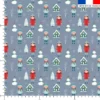 Petite fille et sapin enneigé - Fond bleu gris