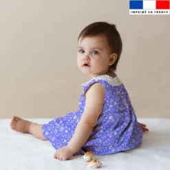 Petites fleures blanches - Fond bleu violet - Création Lili Bambou Design