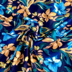 Popeline de viscose bleue motif fleurs aquarelles