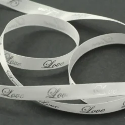 Ruban satiné blanc LOVE 10 mm