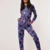 Satin bleu iris motif fleurs roses