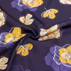 Satin bleu marine imprimé multi-fleurs