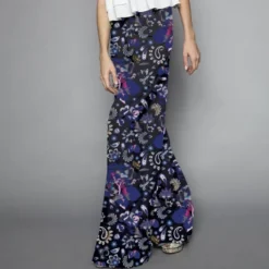 Satin noir motif tableau floral