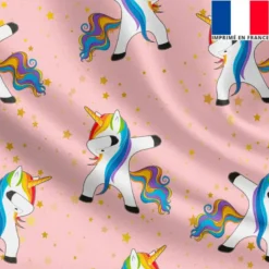 Satin rose dragée imprimé licorne