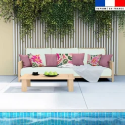 Tissu imperméable écru motif grandes fleurs et feuilles colorées