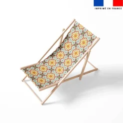 Tissu imperméable motif carreaux de ciment terracotta ocre et vert sauge
