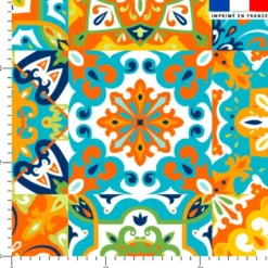 Tissu imperméable motif patchwork carreaux de ciment orange turquoise et jaune