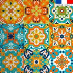 Tissu imperméable motif patchwork carreaux de ciment orange turquoise et jaune