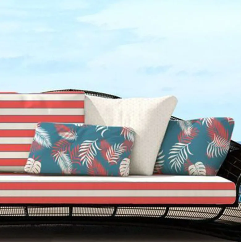Tissu imperméable motif rayure allongée corail et bleue