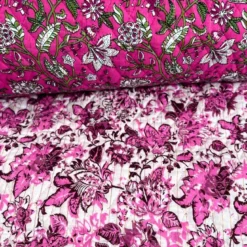 Tissu matelassé double face indien - Fleurs roses et blanches, rayures lurex