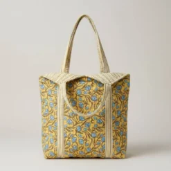 Tissu matelassé vert ocre réversible motif fleurs bleues et rayures ocre