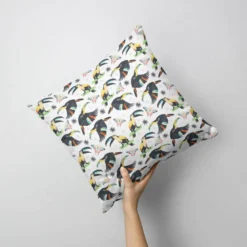 Toucan et papillon - Fond blanc