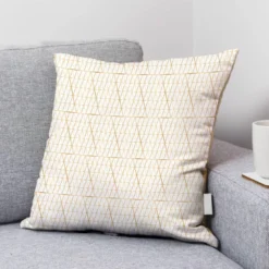 Velours écru motif petit triangle losange doré