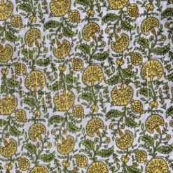 Voile de coton indien rayures lurex blanc motif fleurs jaunes et vertes