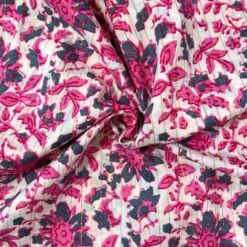 Voile de coton indien rayures lurex blanc motif fleurs roses et grises