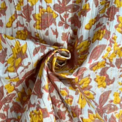 Voile de coton indien rayures lurex crème motif fleurs noisettes et jaunes